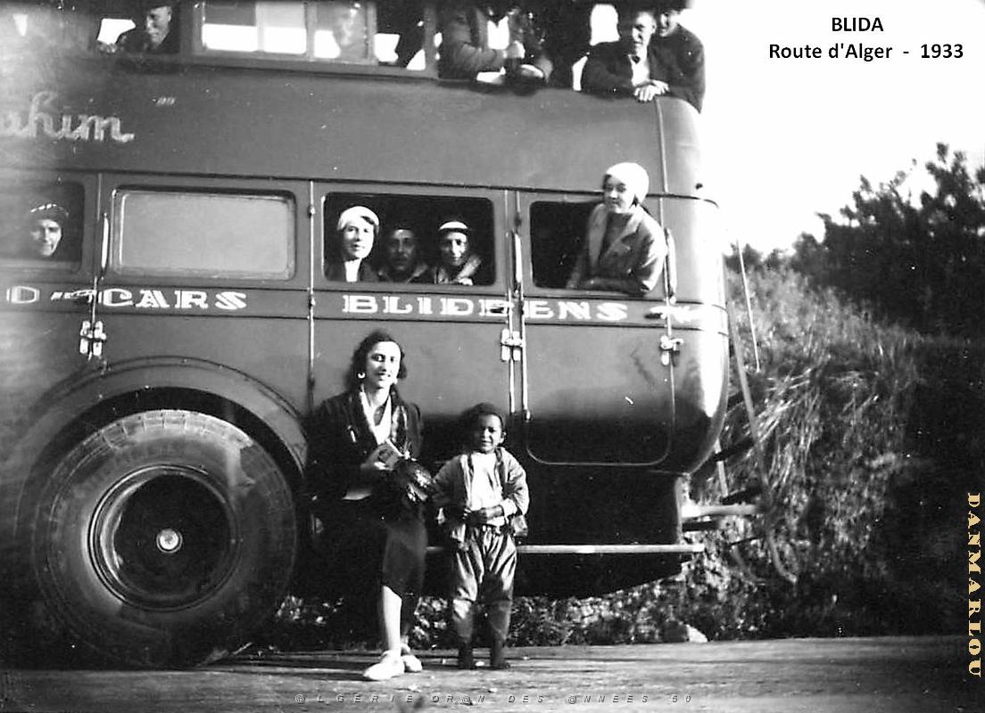 Blida - Route d'Alger - Avril 1933.jpg